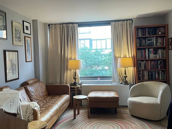 2 S End Ave APT 4O, New York, NY 10280