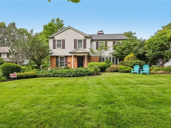 21299 S Woodland Rd, Shaker Hts, OH 44122