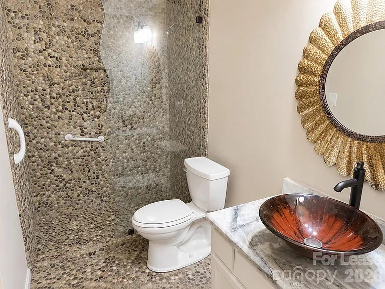 1109 E Morehead St #10 — Photo 11