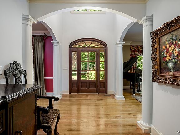 5th image of 6913 Emerald Ln