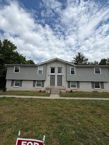 325-325B Monaco Dr Photo 1