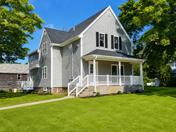 302 Prospect Hill St #2, Taunton, MA 02780