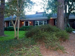 3209 Oxford Dr, Durham, NC 27707