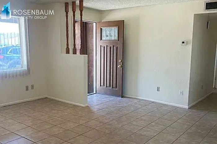 2 bed, 2.0 bath, 1100 sqft, $1,200 — Photo 4