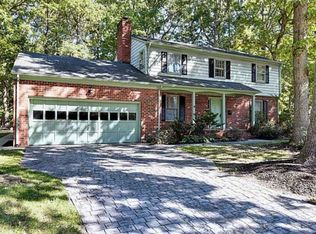 611 Brandywine Dr, Newport News, VA 23602