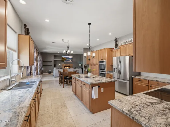 1329 S IOWA Court, Chandler, AZ 85286