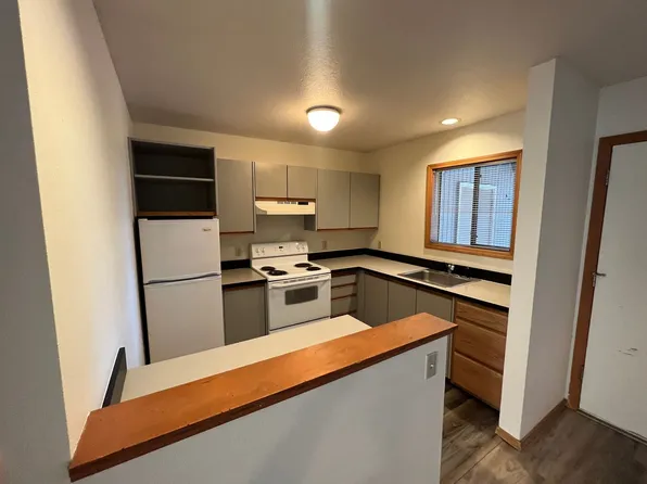 82 NW Riverside Blvd #5, Bend, OR 97703
