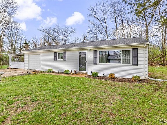 2nd image of 3153 Crystal Circle Dr