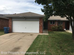 321 E Edgewood St, Springfield, MO 65807