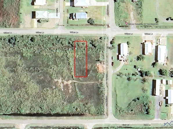 2 Willow Ln, Grand Isle, LA 70358