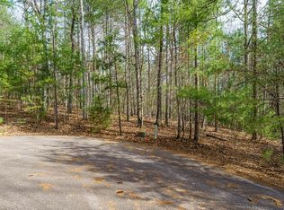 6 Hampton Rd, Morganton, GA 30560