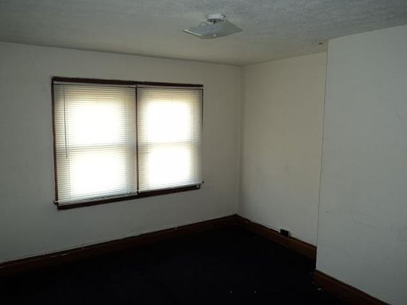5th image of 1231 E 15th Ave