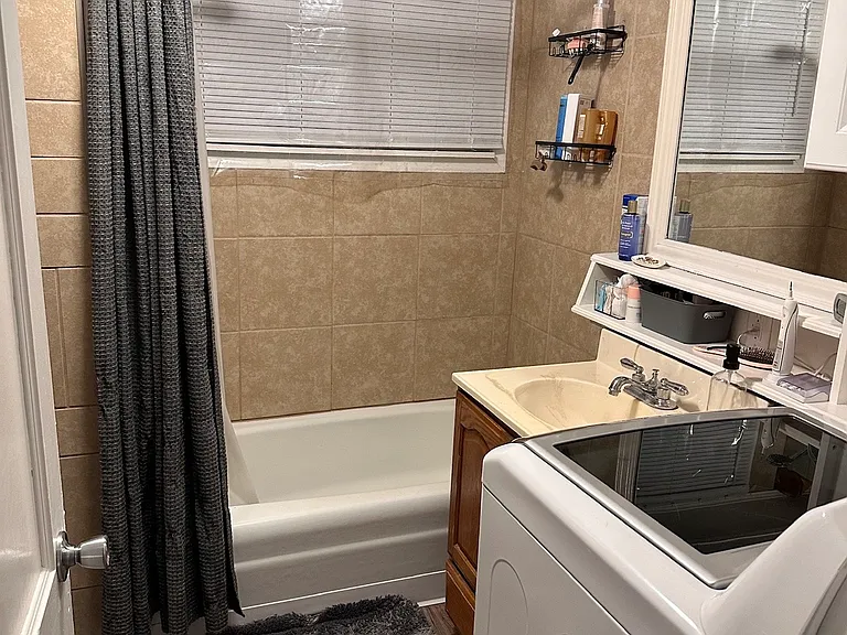 710 Bishop Ave #W — Photo 15