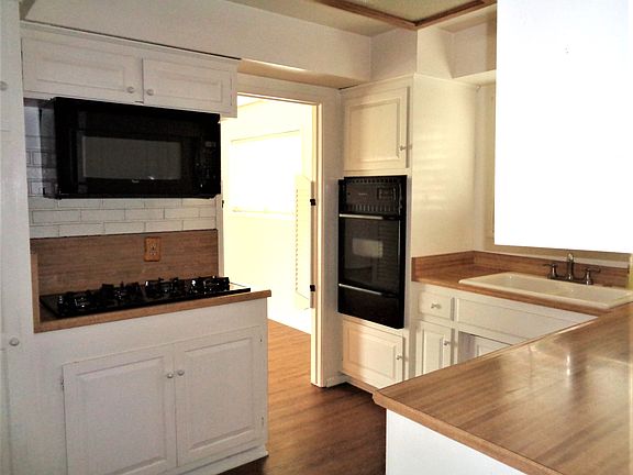 5th image of 21102 E Bellbrook St