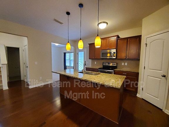 5th image of 2653 Andes Dr