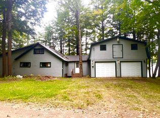 113 Cardinal Ln, Dexter, ME 04930