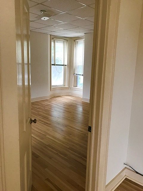 1st image of 515 N 5th St APT 203