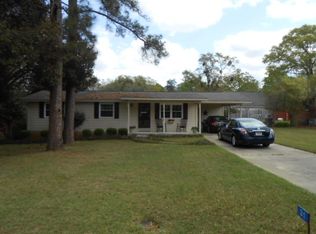 31 Lee St, Hawkinsville, GA 31036