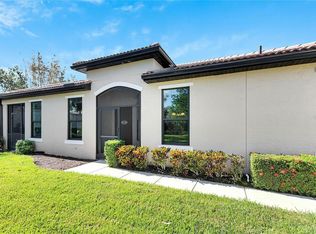 202 Mystic Falls Dr, Apollo Beach, FL 33572