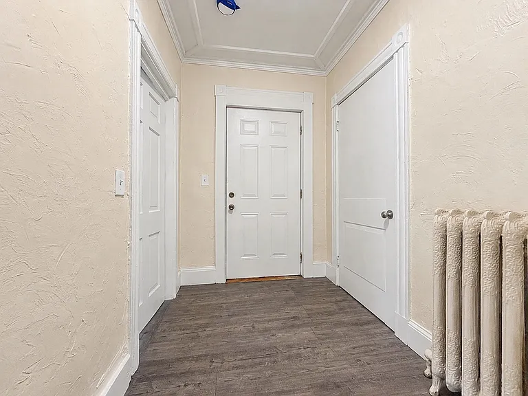 5 Hope St #1 — Photo 3