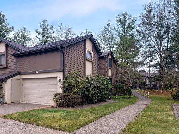 166 Sayre Dr, Princeton, NJ 08540