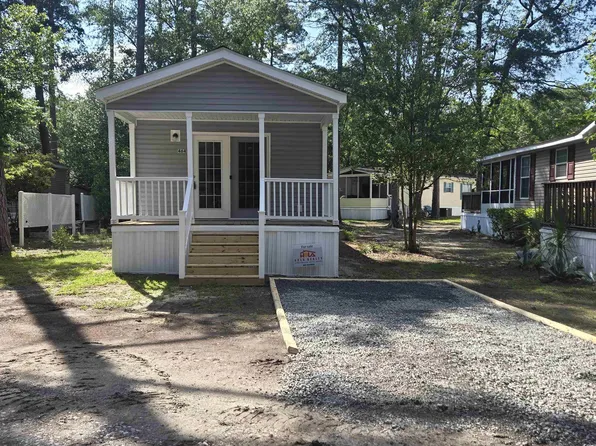 464 W Banks Dr., Garden City Beach, SC 29576
