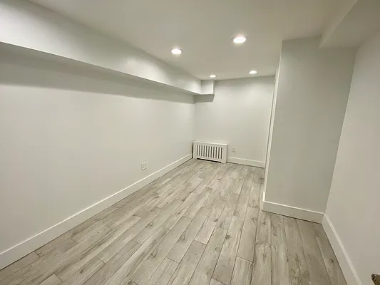 Rented by Compass | media 17