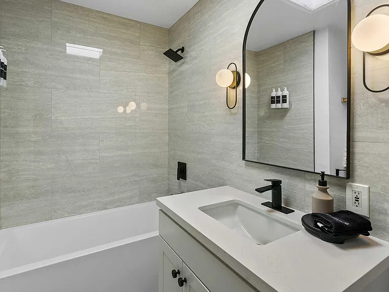 6411 E Presidio Rd — Photo 22