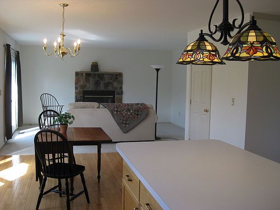 Kitchen / Dining / Family Rm