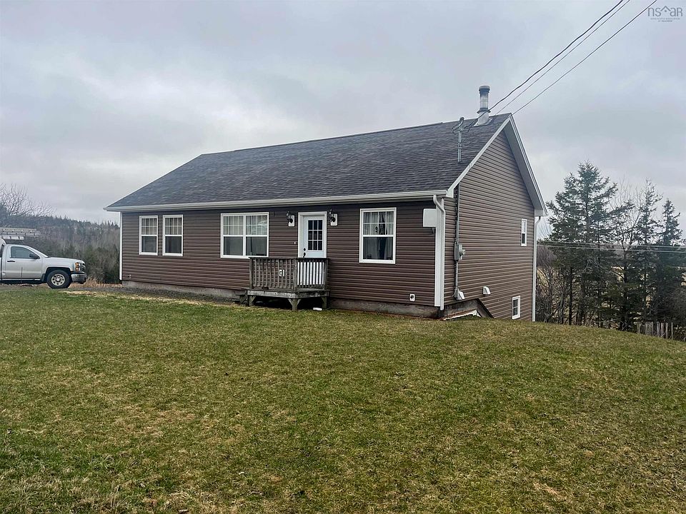 1st image of 210 Blacksmith Valley Rd