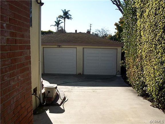 2 Car Garage