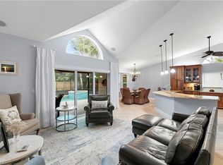 161 Saint James Way, Naples, FL 34104