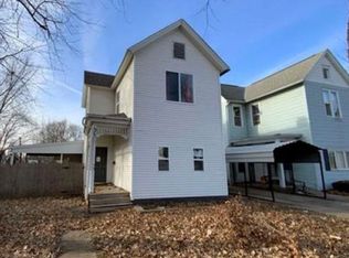 1311 N 9th St, Quincy, IL 62301