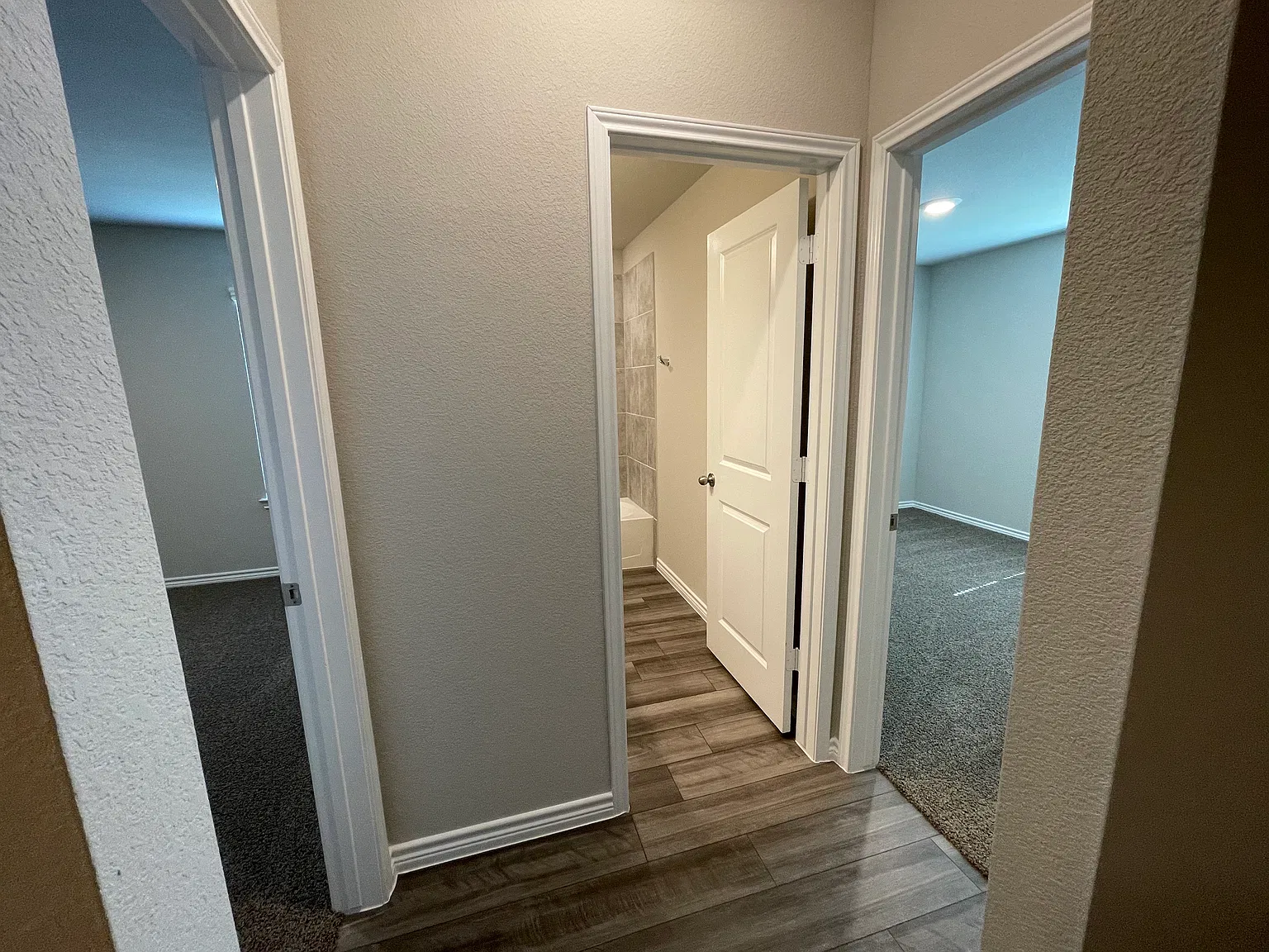 1191 Patriot Dr — Photo 4