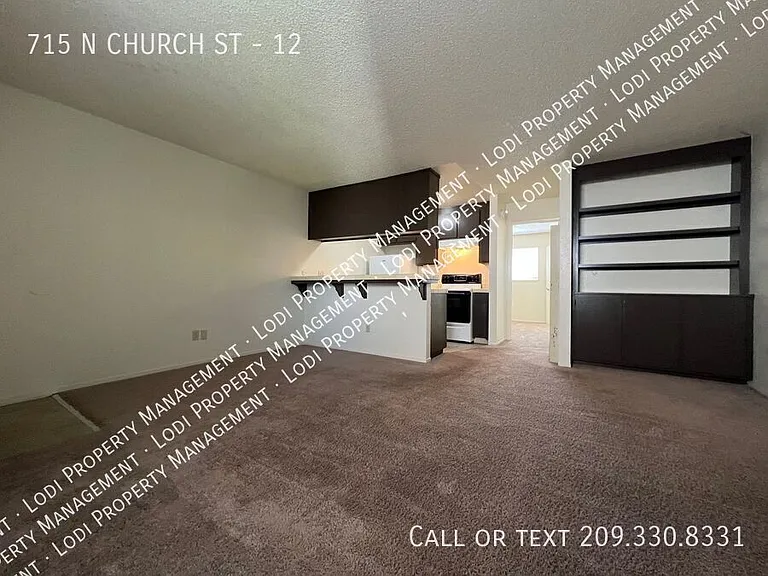 715 N Church St #12 — Photo 4