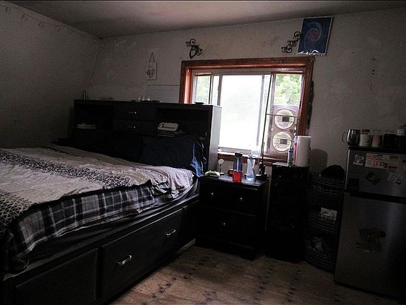 4th image of 143 Jericho Rd