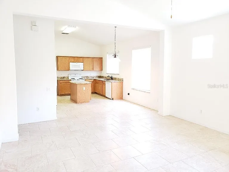 1125 Lascala Dr — Photo 11