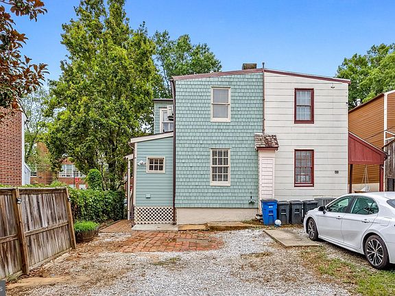 5th image of 179 Green St