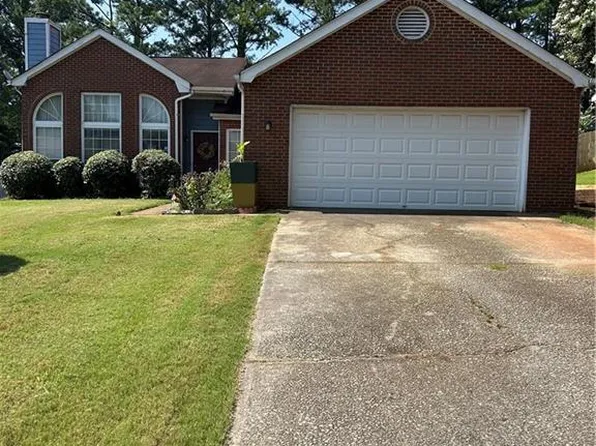 1470 Charter Oaks Ln, Lawrenceville, GA 30046