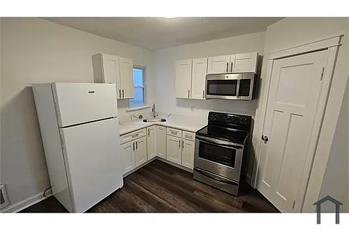 357 Folcroft St #A Photo 1