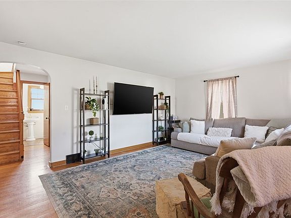 5th image of 1201 Midland Beaver Rd