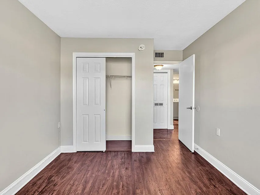 2 bed, 1.0 bath, $1,650 — Photo 3