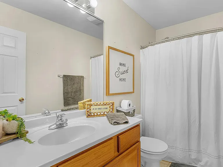 1742 Dogwood Dr — Photo 10