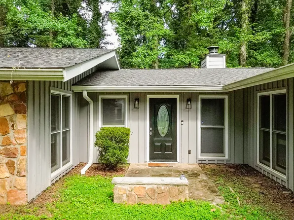 1328 Hidden Hills Pkwy, Stone Mountain, GA 30088