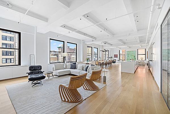 1st image of 222 Park Ave S #11DE