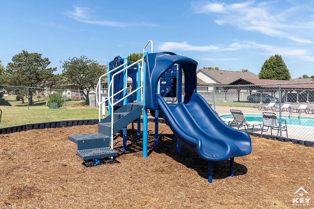 Cloudridge Apartments — Photo 4