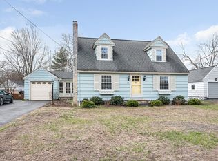 28 Stedman St, Chelmsford, MA 01824