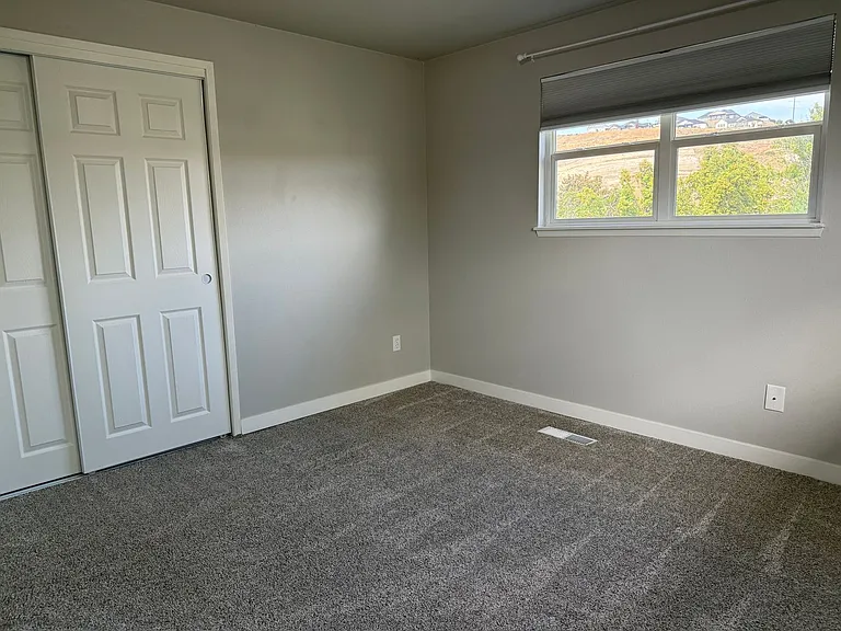 204 Hillcrest Dr — Photo 24