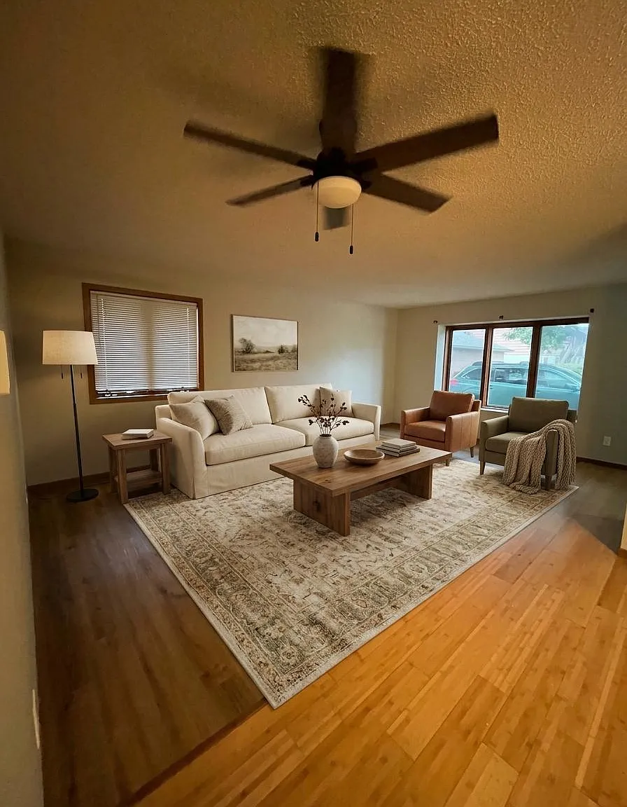 2 bed, 1100 sqft, $1,399 — Photo 1