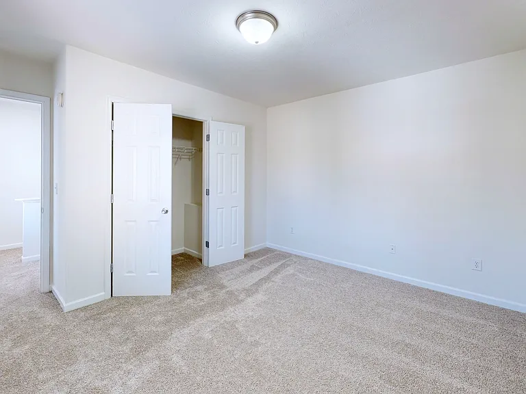 5 Stratford Dr #111 — Photo 14